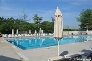 13-19 Michael Ct, Bayside, NY 11360 - Photo 29