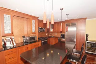 13-19 Michael Ct, Bayside, NY 11360 - Photo 9