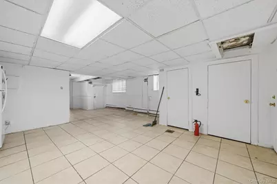 2400 Morgan Avenue, Bronx, NY 10469 - Photo 31