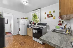 90-58 180th St, Jamaica, NY 11432 - Photo 23
