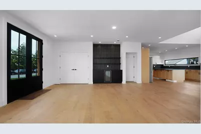 25 Red Maple Drive N, Wantagh, NY 11793 - Photo 5