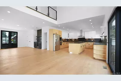 25 Red Maple Drive N, Wantagh, NY 11793 - Photo 11