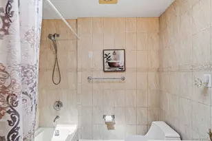 11 Laurie Pl, Glen Cove, NY 11542 - Photo 17