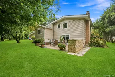 11 Laurie Place, Glen Cove, NY 11542 - Photo 31