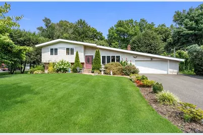 11 Laurie Place, Glen Cove, NY 11542 - Photo 1