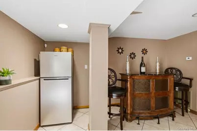 11 Laurie Place, Glen Cove, NY 11542 - Photo 27