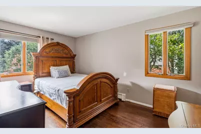 11 Laurie Place, Glen Cove, NY 11542 - Photo 19