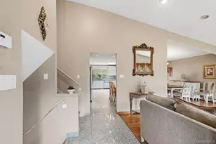 11 Laurie Pl, Glen Cove, NY 11542 - Photo 7
