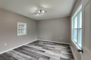 917-921 Violet Ave, Hyde Park, NY 12538 - Photo 11