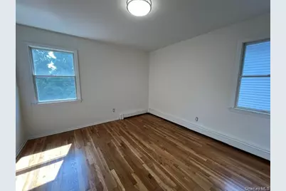 35 Sands Point Road #B, Port Washington, NY 11050 - Photo 11