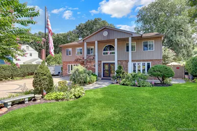 15 Denise Lane, Hauppauge, NY 11788 - Photo 3