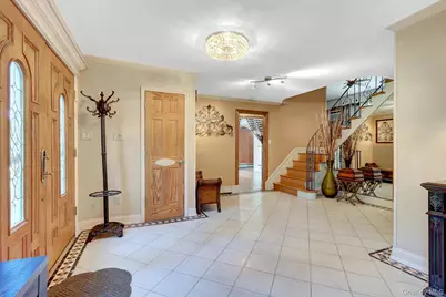 15 Denise Lane, Hauppauge, NY 11788 - Photo 5
