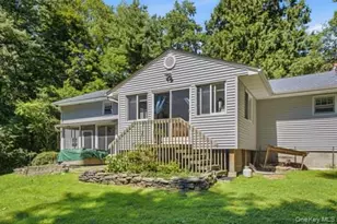 24 Van Dam Rd, Hyde Park, NY 12538 - Photo 31