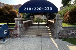 210 Pelham Rd, New Rochelle, NY 10805 - Photo 23