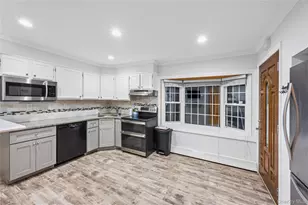 34 Hedge Ln, Westbury, NY 11590 - Photo 11