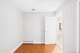 34 Hedge Ln, Westbury, NY 11590 - Photo 25