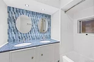 34 Hedge Ln, Westbury, NY 11590 - Photo 13