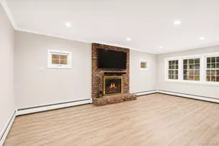 34 Hedge Ln, Westbury, NY 11590 - Photo 7