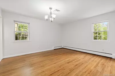 649 White Plains Road, Eastchester, NY 10709 - Photo 11