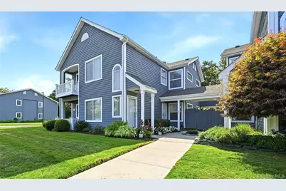 874 Birchwood Park Drive, Middle Island, NY 11953 - Photo 9