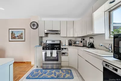 1646 E 36th Street, Brooklyn, NY 11234 - Photo 13