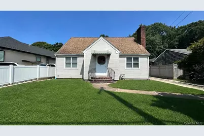 73 Singworth Street, Oyster Bay, NY 11771 - Photo 1