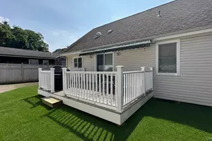 73 Singworth St, Oyster Bay, NY 11771 - Photo 17