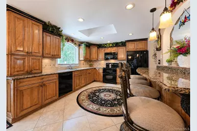 5 Avenue B, Holbrook, NY 11741 - Photo 5