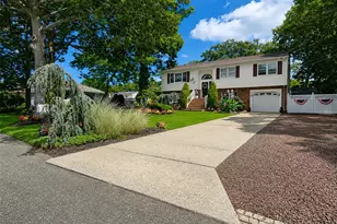 5 Avenue B, Holbrook, NY 11741 - Photo 3