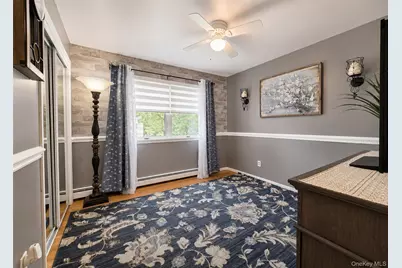 5 Avenue B, Holbrook, NY 11741 - Photo 15
