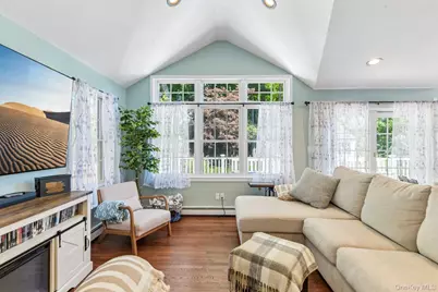 103 Harvard Avenue, Smithtown, NY 11787 - Photo 9