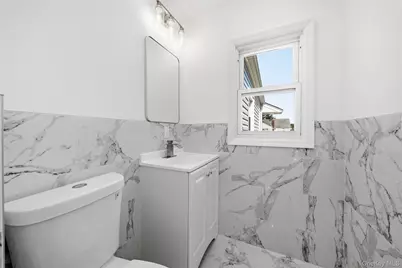 21 Independence Avenue, Babylon, NY 11702 - Photo 17