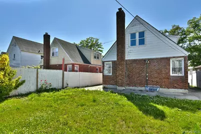 88-05 Winchester Boulevard, Queens Village, NY 11427 - Photo 35