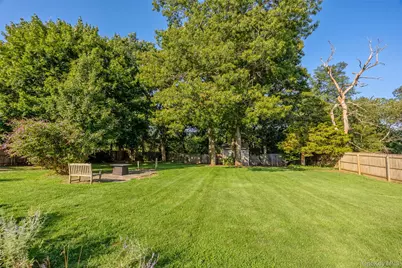 2200 Aldrich Lane, Laurel, NY 11948 - Photo 27