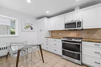65 Wildwood Road, New Rochelle, NY 10804 - Photo 9