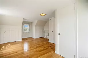 5 Mayfair Ln, Hicksville, NY 11801 - Photo 27