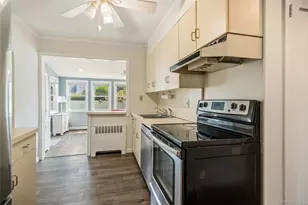 5 Mayfair Ln, Hicksville, NY 11801 - Photo 13