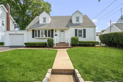 5 Mayfair Lane, Hicksville, NY 11801 - Photo 1