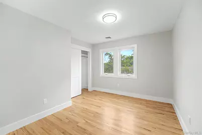 105 Moore Street, New Hyde Park, NY 11040 - Photo 29