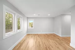105 Moore St, New Hyde Park, NY 11040 - Photo 25