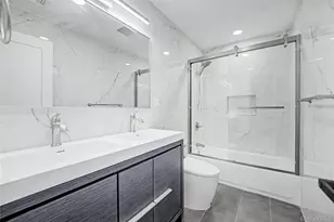 105 Moore St, New Hyde Park, NY 11040 - Photo 23