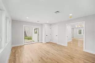 105 Moore St, New Hyde Park, NY 11040 - Photo 15