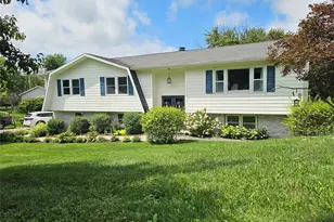 26 Hoofprint Rd, Millbrook, NY 12545 - Photo 3