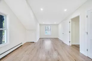 624 Townline Rd, Hauppauge, NY 11788 - Photo 23