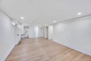 624 Townline Rd, Hauppauge, NY 11788 - Photo 29