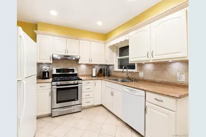 24 Maywood Avenue, Rye Brook, NY 10573 - Photo 7