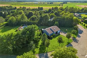 71 Triangle Ln, Calverton, NY 11933 - Photo 9