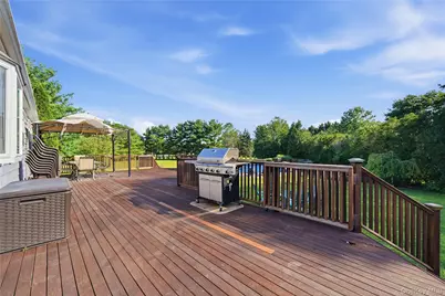 71 Triangle Lane, Calverton, NY 11933 - Photo 15
