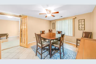 401 Birchwood Road, Medford, NY 11763 - Photo 7