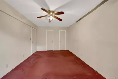 110 Dehaven Drive #416, Yonkers, NY 10703 - Photo 11